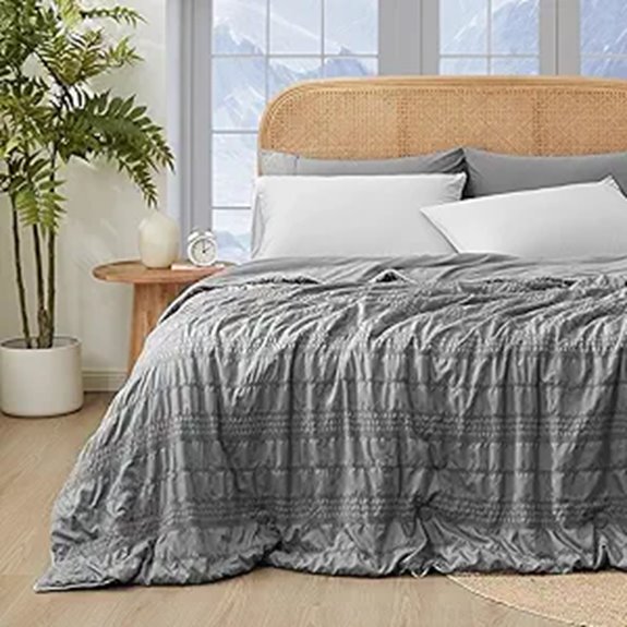 Cozy Bliss Seersucker Cooling Comforter King Size