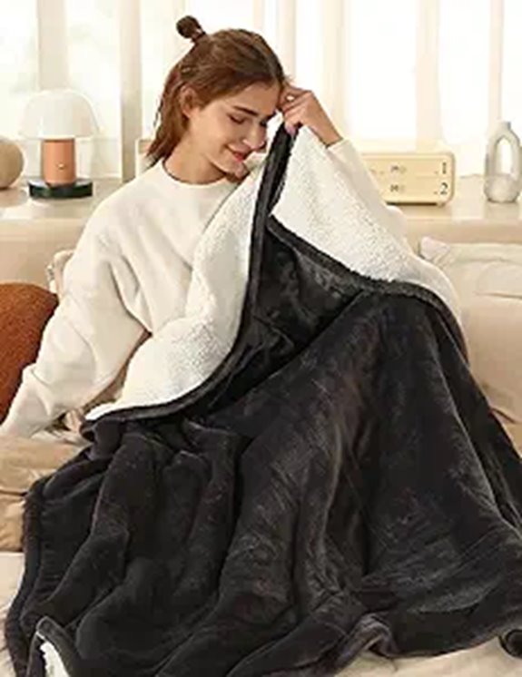 ESTINGO Heated Throw Blanket with 5 Levels and Auto-Off