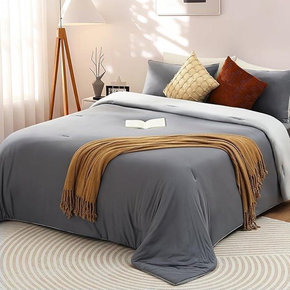 Elegear Queen Temperature Regulating Comforter Set